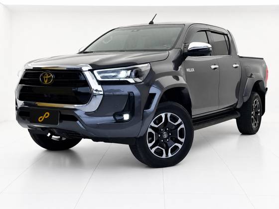 TOYOTA HILUX 2.8 D-4D TURBO DIESEL CD SRX PLUS 4X4 AUTOMÁTICO TOYOTA HILUX 2.8 D-4D TURBO DIESEL CD SRX PLUS 4X4 AUTOMÁTICO